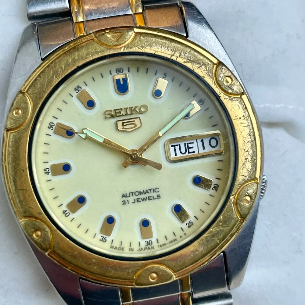 Seiko 5 Vintage 1997 Automatic Full Lume Dial 7S26-6030 -  Needs Regulation - Picture 4 of 14